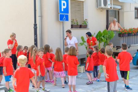 Mini maturanti na obisku pri županji