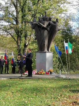 Spominska slovesnost Gornje Laze