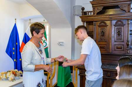 Sprejem najuspešnejših učencev 9. razredov OŠ Semič pri županji